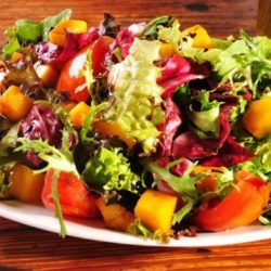 salada-tropical-640x372